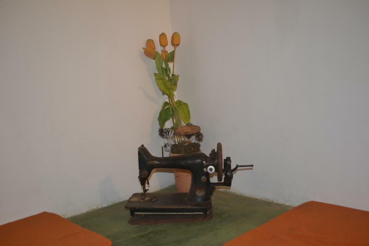 Banda Casa, 캔디 외부 사진